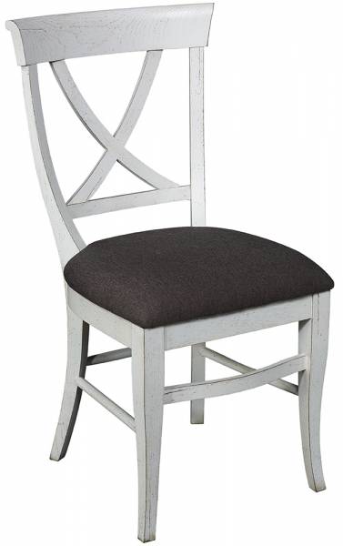 Chaise en bois avec assise en tissus