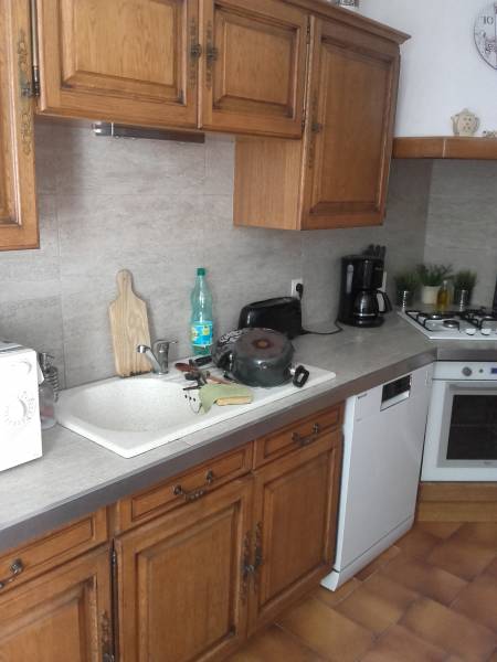 faire decaper et repeindre sa cuisine en chene par des professionnels vaucluse