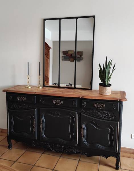 bahut noir mat et plateau vernis naturel