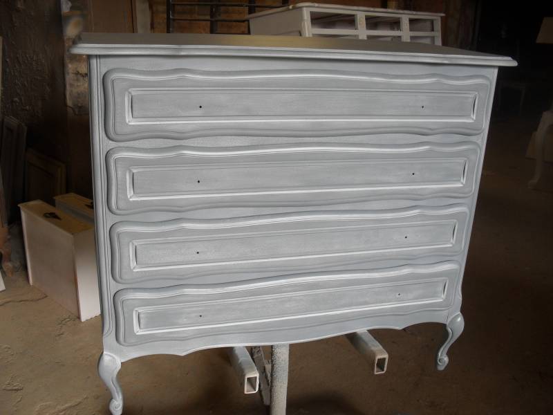 commode en merisier gris cérusé blanc salon de provence