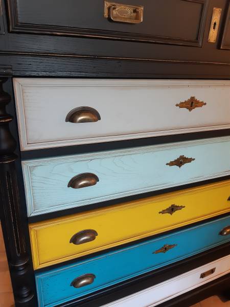 meuble à tiroirs noir mat à Salon de provence 13